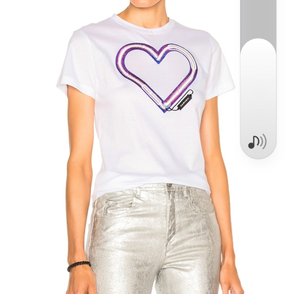 CARVEN Designer White T-Shirt with Purple Heart Design